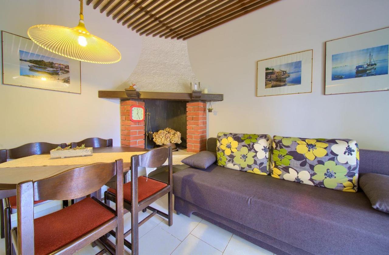 Apartments Dubravka クルク エクステリア 写真